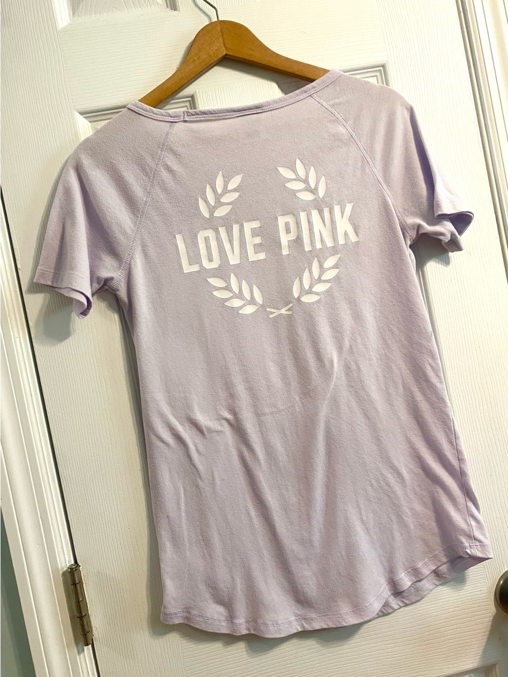 🪁VS PINK SHORT SLEEVE TEE PURPLE LOGO CREW NECK BASIC T-SHIRT SIZE XS - Picture 6 of 6